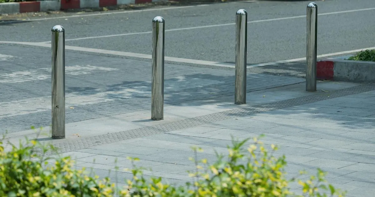 Bollards mitigate risks